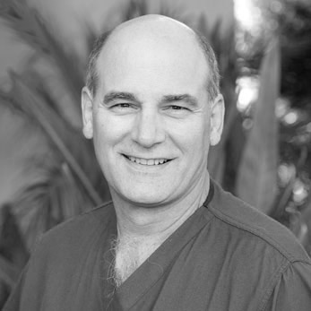 Dr. Daniel Craviotto
